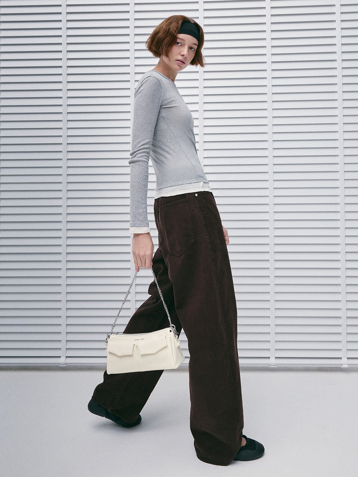 CHARLES & KEITH Signature / Rachel Front-Pocket Chain Shoulder Bag - Cream
