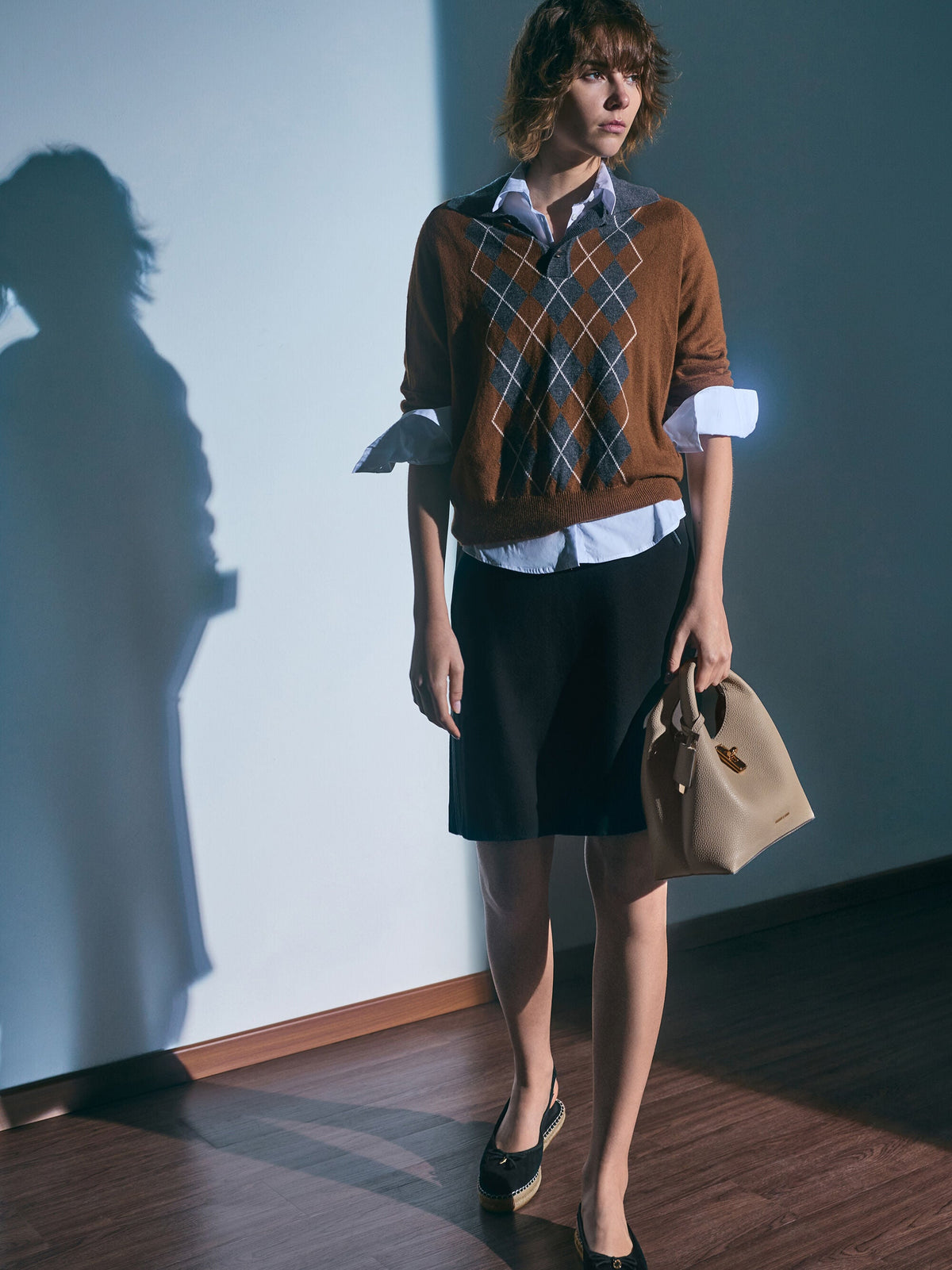 CHARLES & KEITH Deals / Chance Turn-Lock Bucket Bag - Taupe