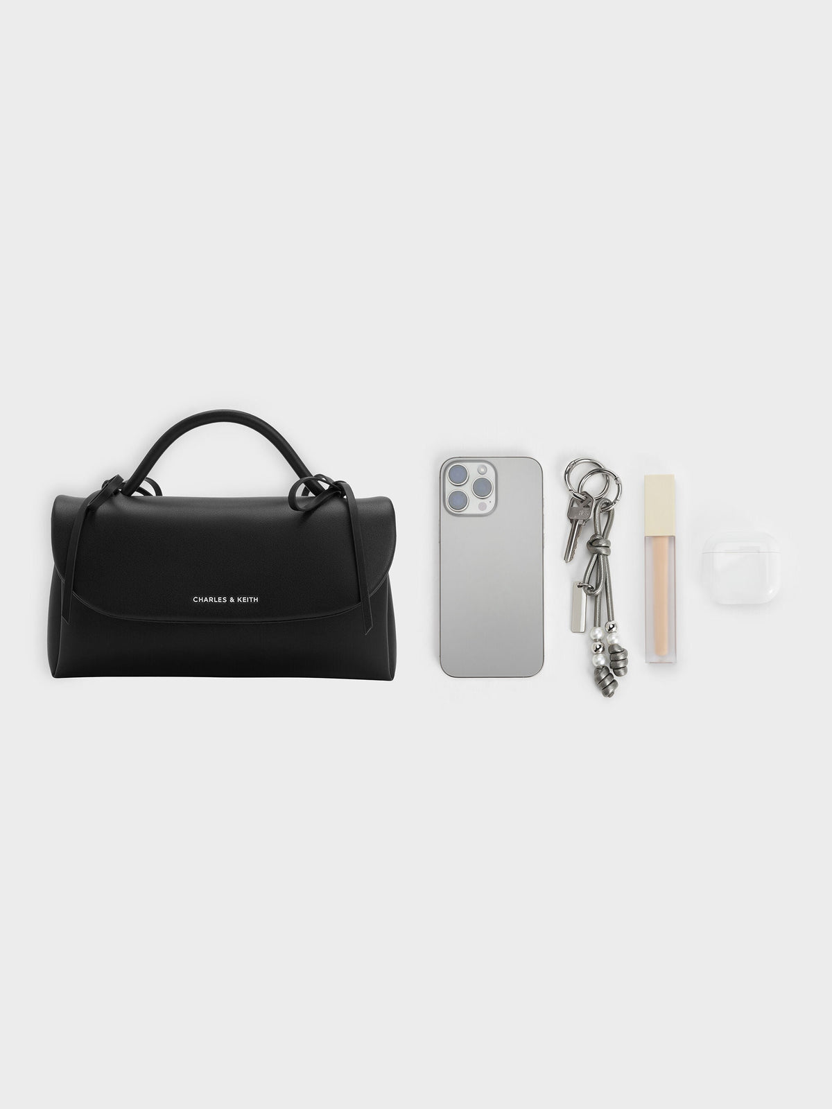 CHARLES & KEITH Popular / Hazel Bow Wallet On Chain - Noir