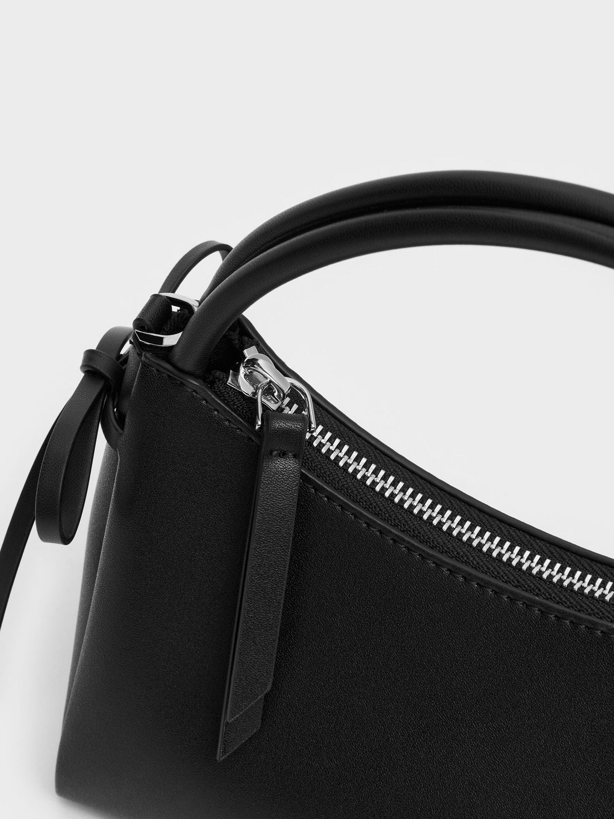 CHARLES & KEITH Trending / Hazel Bow Top Handle Bag - Noir