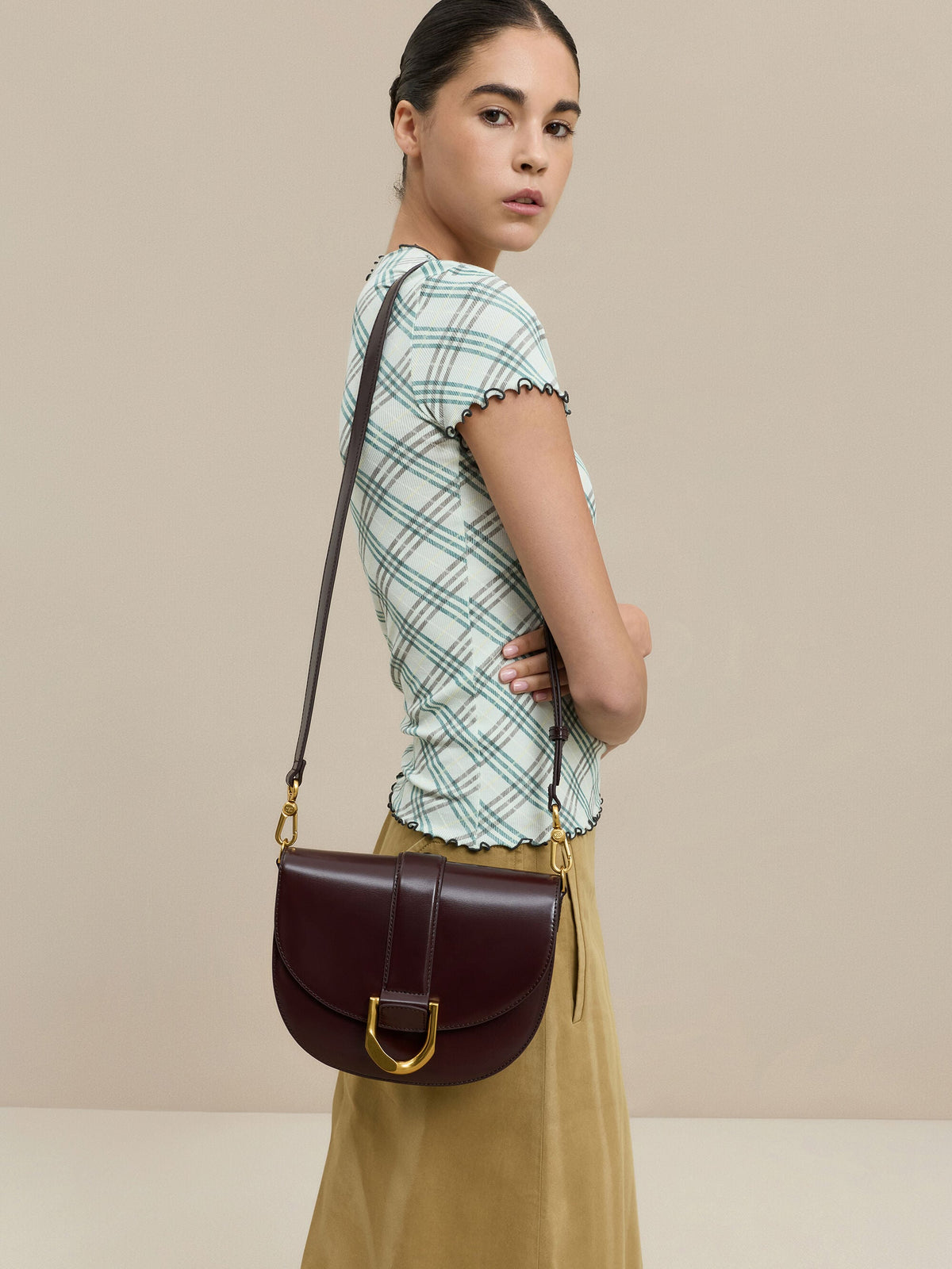 CHARLES & KEITH Recommended / Gabine Leather Saddle Bag - Plum