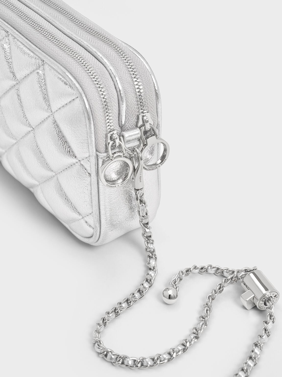 CHARLES & KEITH Popular / Mini Apfra Quilted Crossbody Bag - Silver