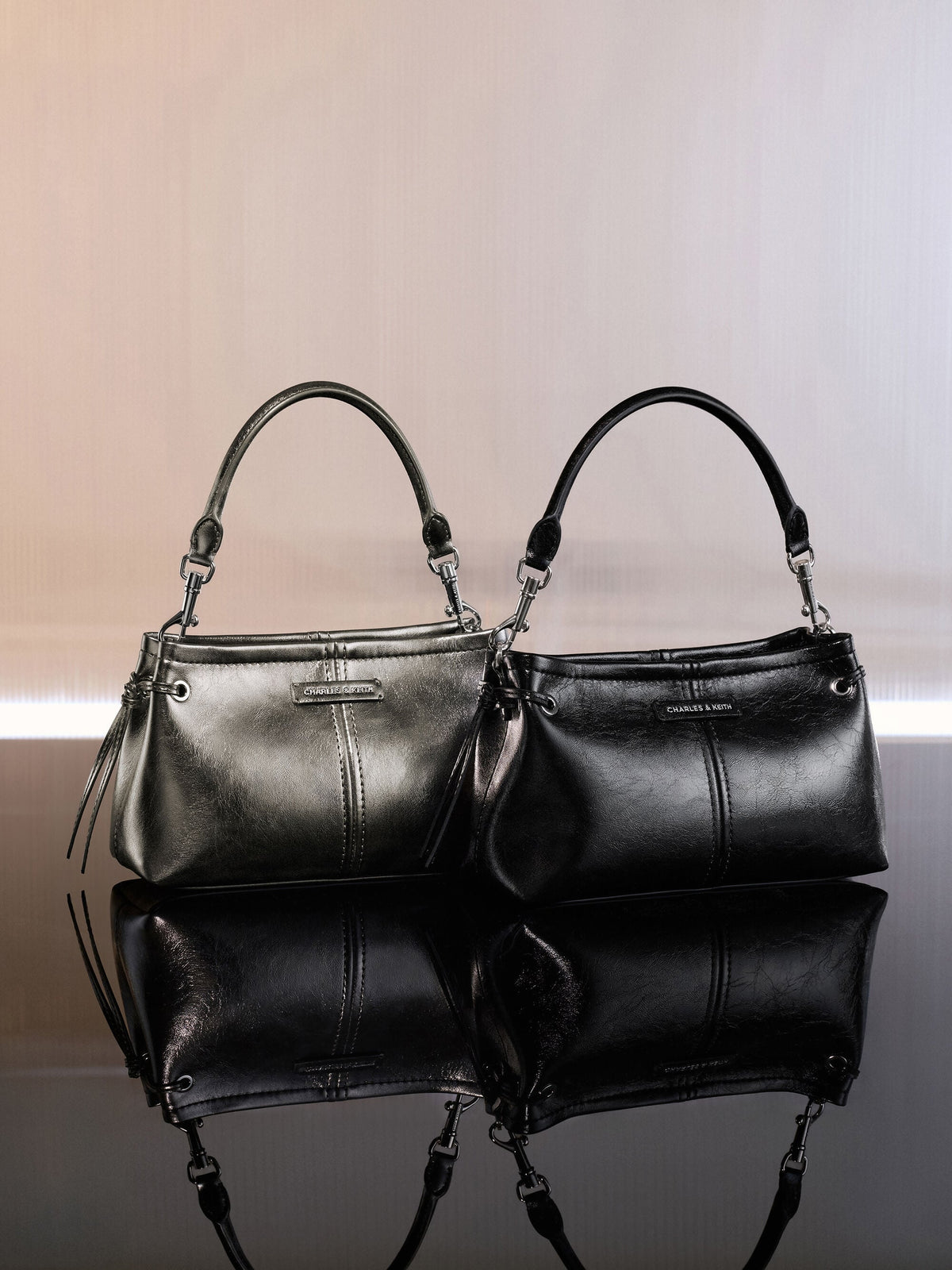 CHARLES & KEITH Hot Sale / Noane Metallic Top Handle Bag - Pewter