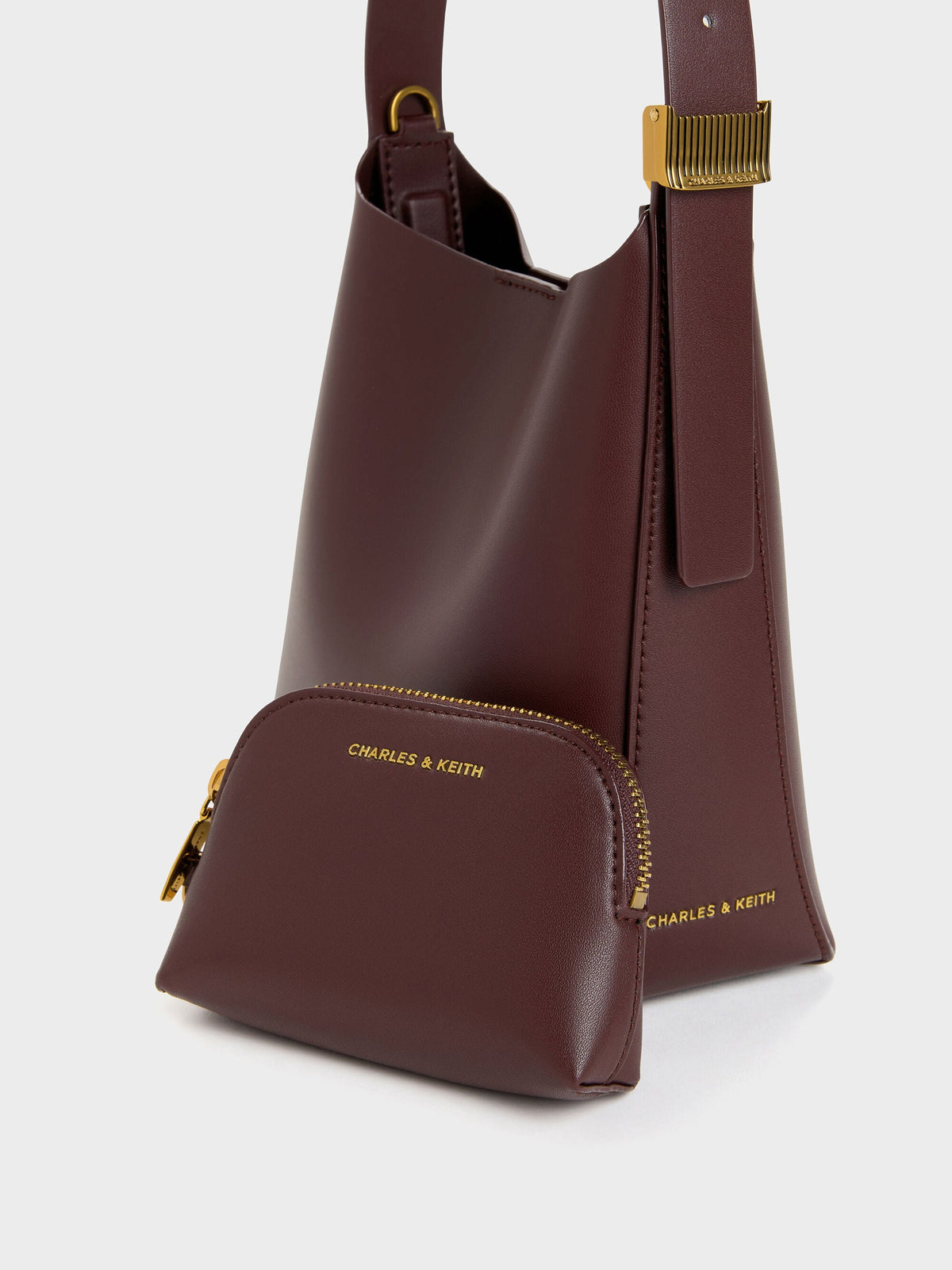 CHARLES & KEITH Trusted / Edna Bucket Bag - Wineberry Red