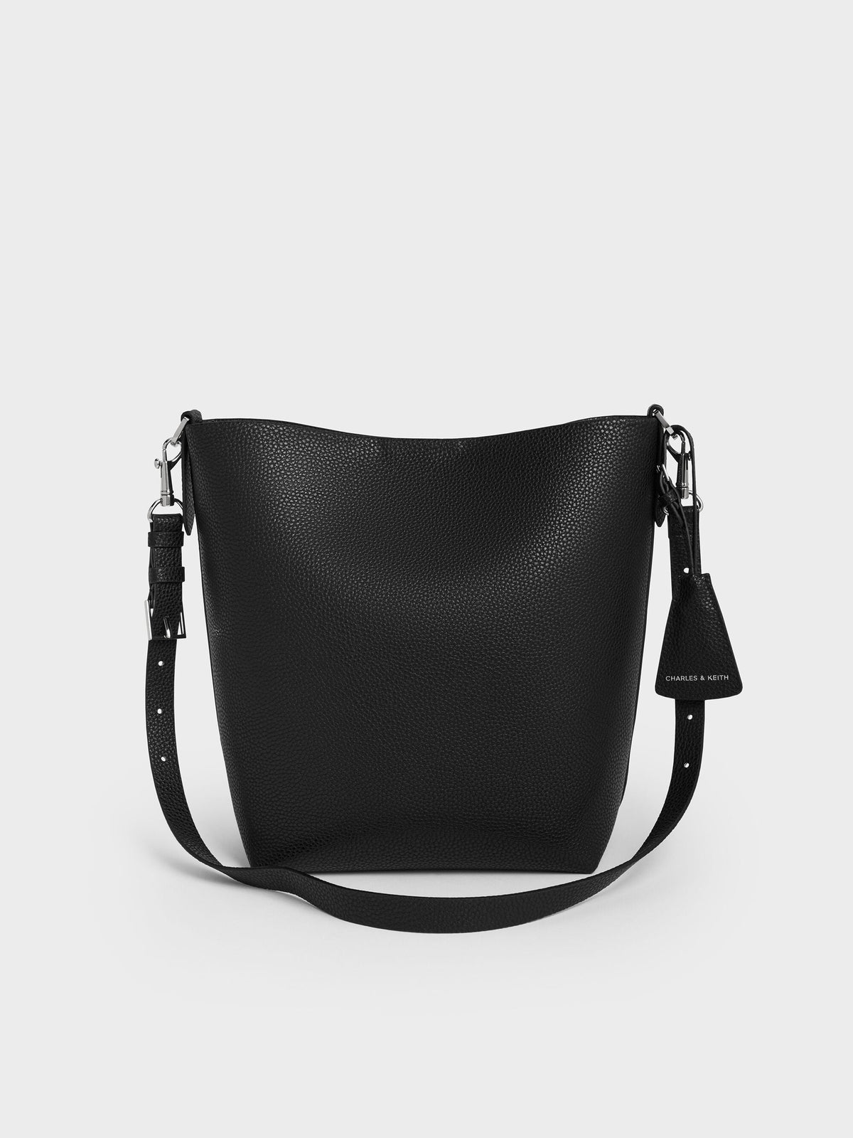 CHARLES & KEITH Latest / Beryl Bucket Bag - Noir