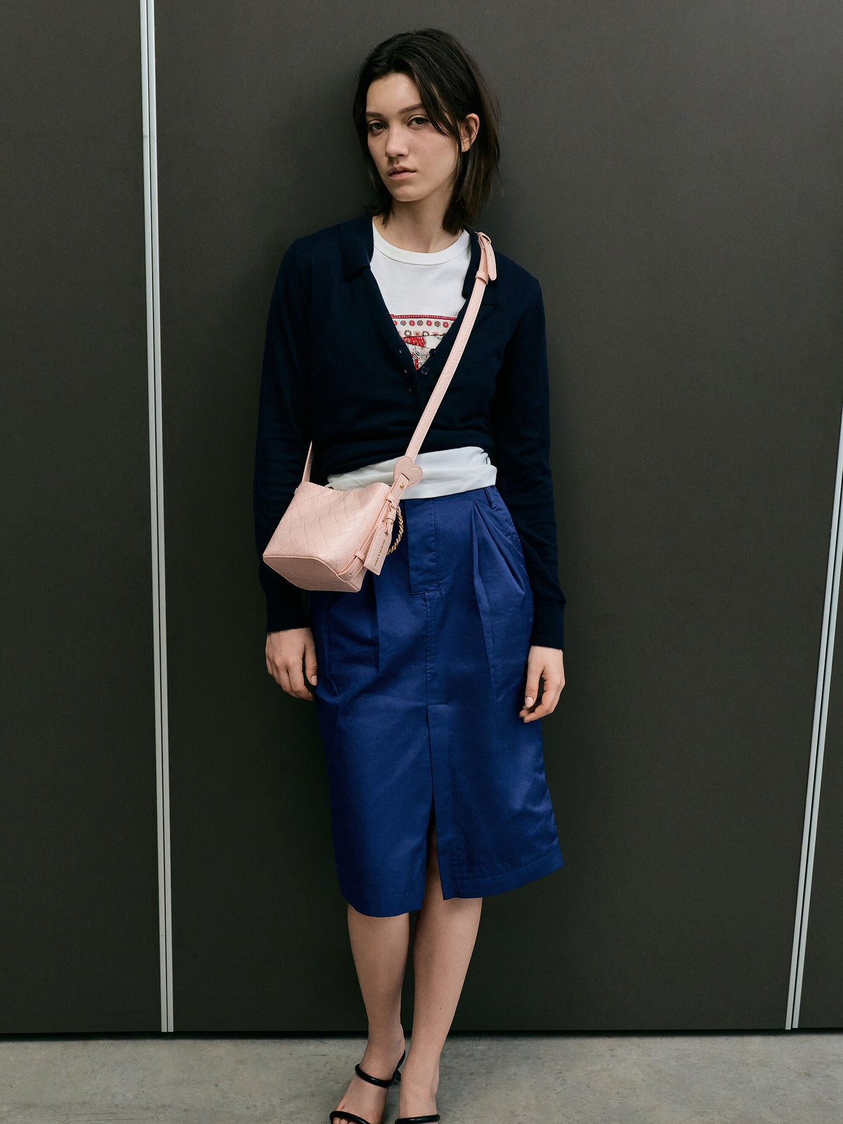 CHARLES & KEITH Customer Favorite / Duo Quilted Chain Bucket Bag - Soft Pink