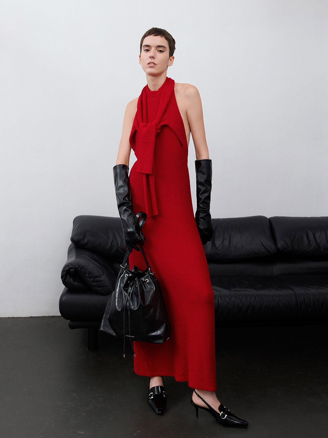 CHARLES & KEITH Customer Favorite / Neva Two-Way Bucket Bag - Noir