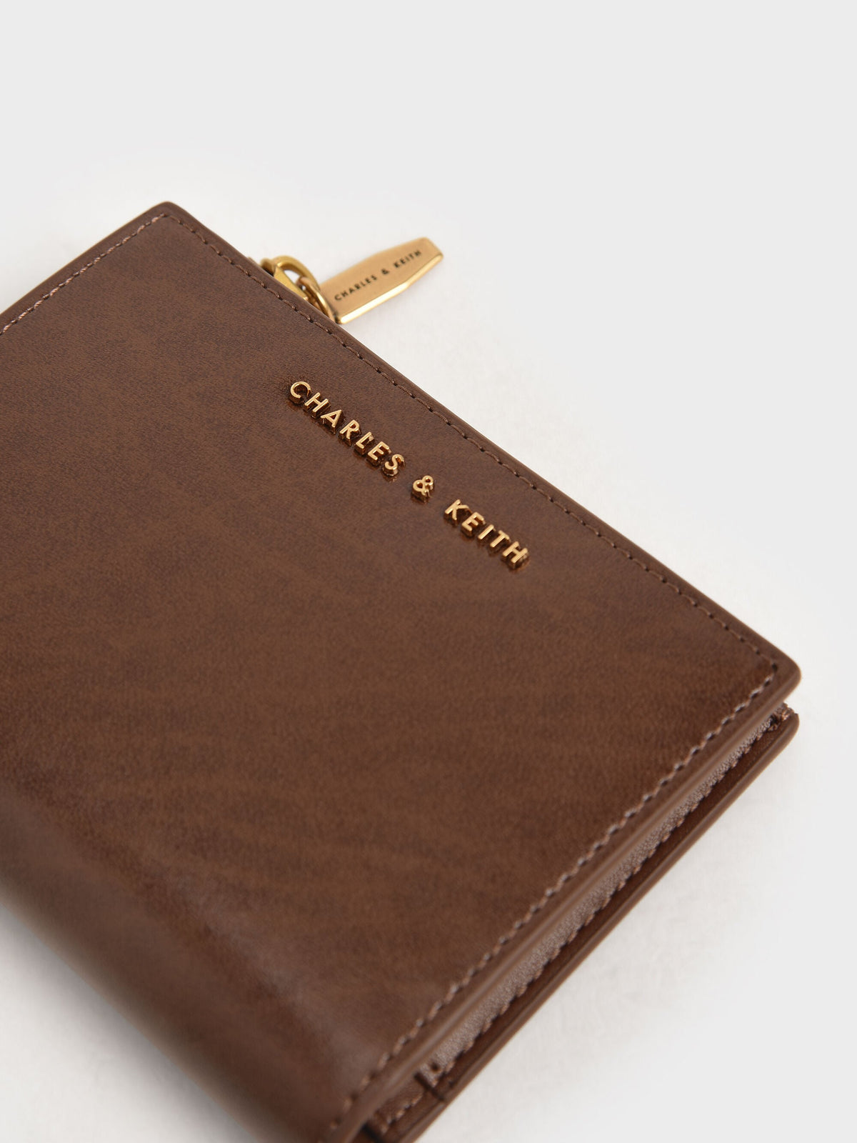 CHARLES & KEITH Signature / Harmonee Top-Zip Small Wallet - Chocolate