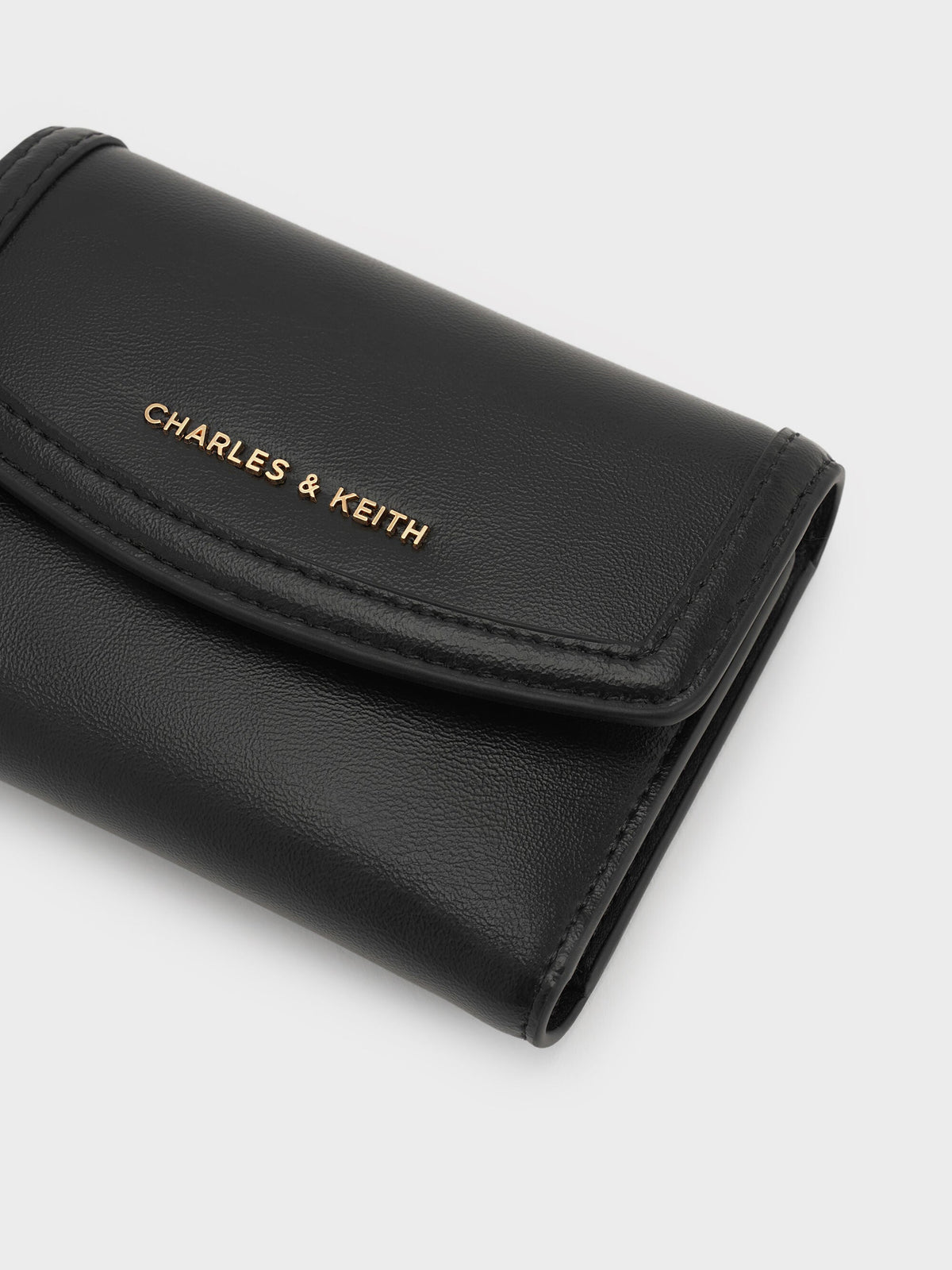 CHARLES & KEITH Essential / Haylen Front-Flap Small Wallet - Black