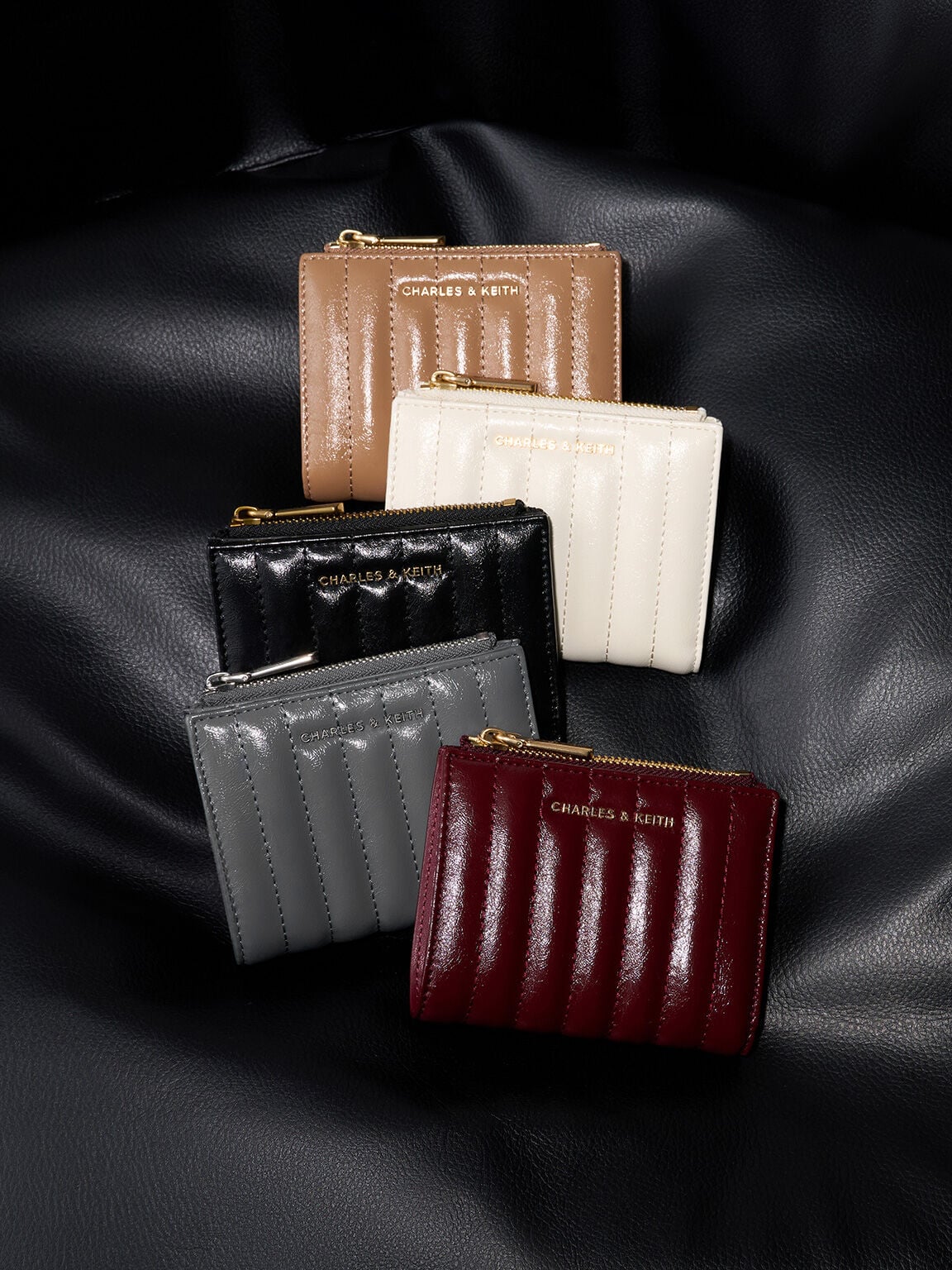 CHARLES & KEITH Recommended / Donna Panelled Top-Zip Wallet - Burgundy