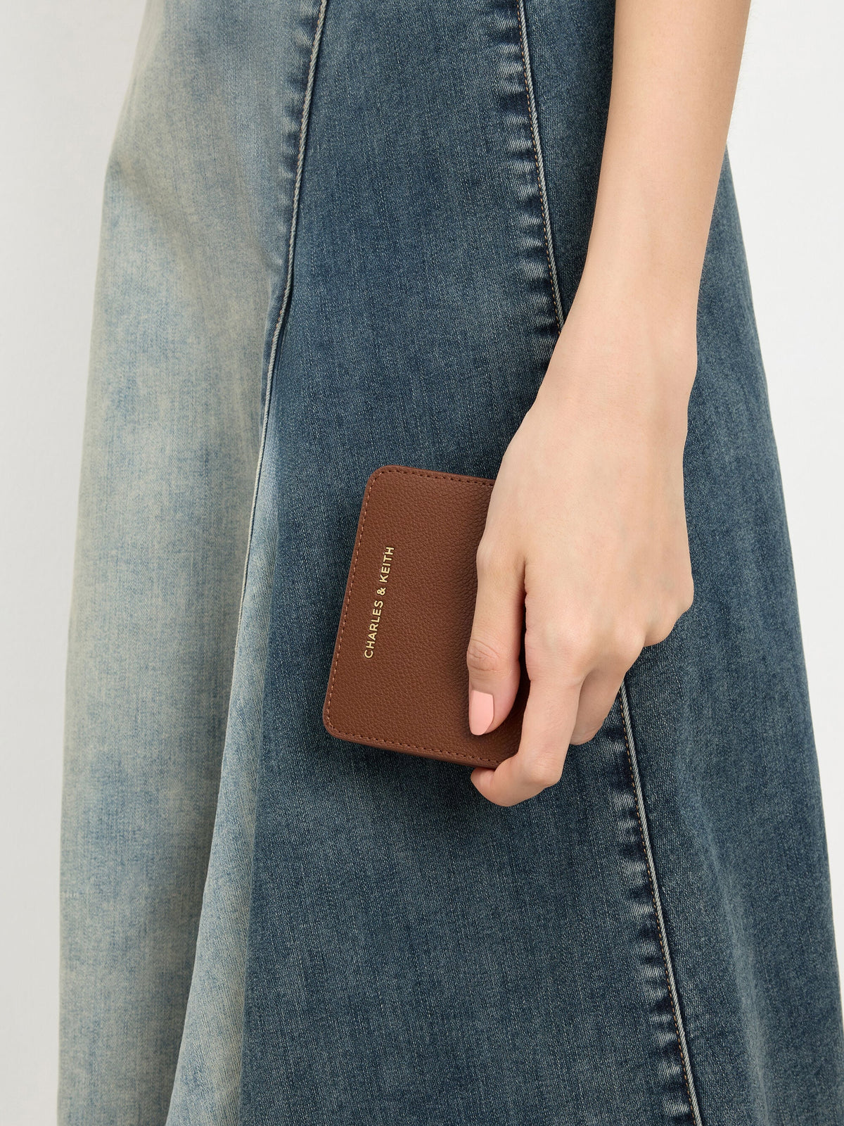 CHARLES & KEITH Signature / Keely Top Zip Small Wallet - Dark Brown