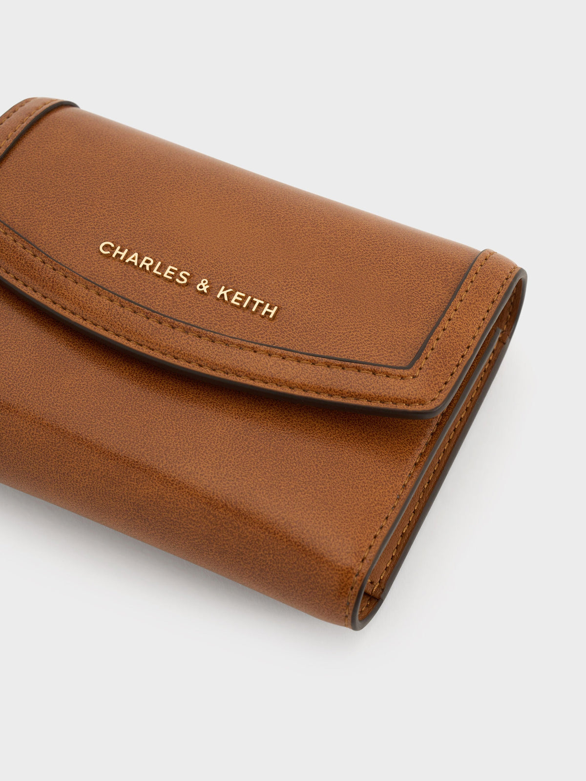 CHARLES & KEITH Customer Favorite / Haylen Front-Flap Small Wallet - Distressed Tan