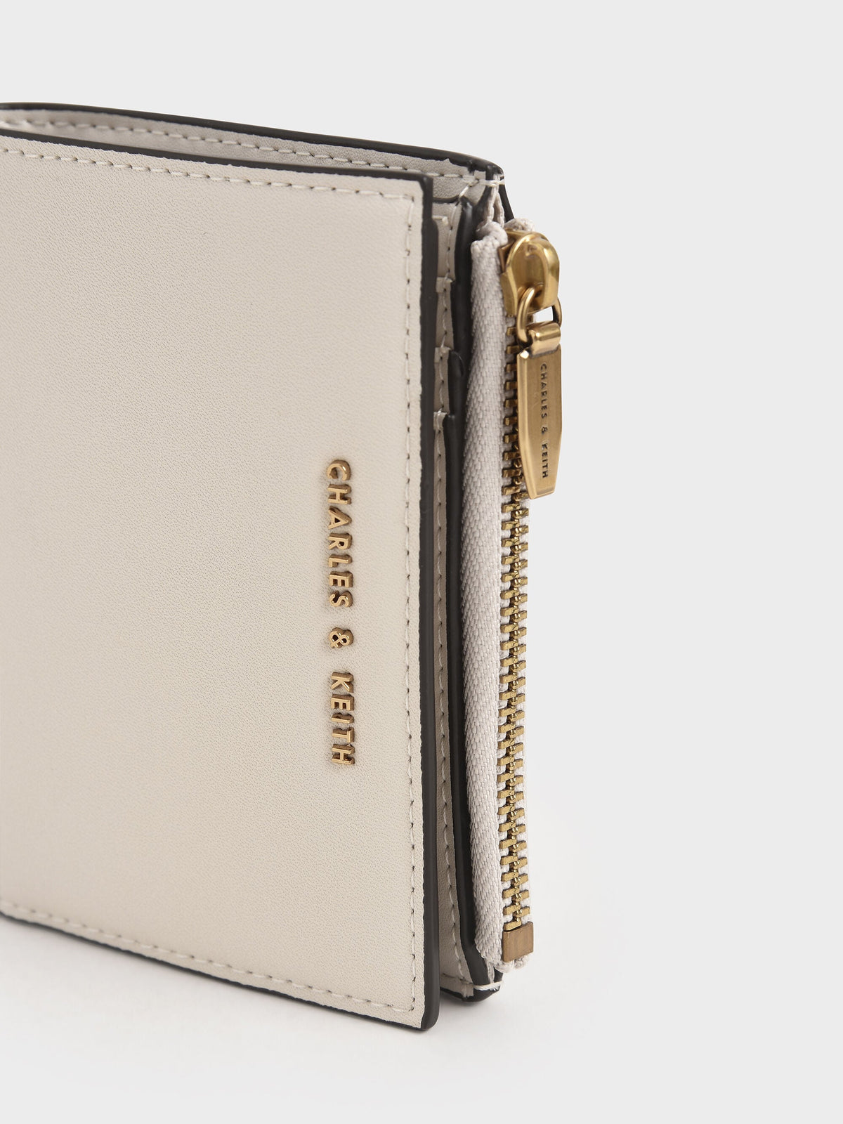 CHARLES & KEITH Smart Buy / Harmonee Top-Zip Small Wallet - Ivory