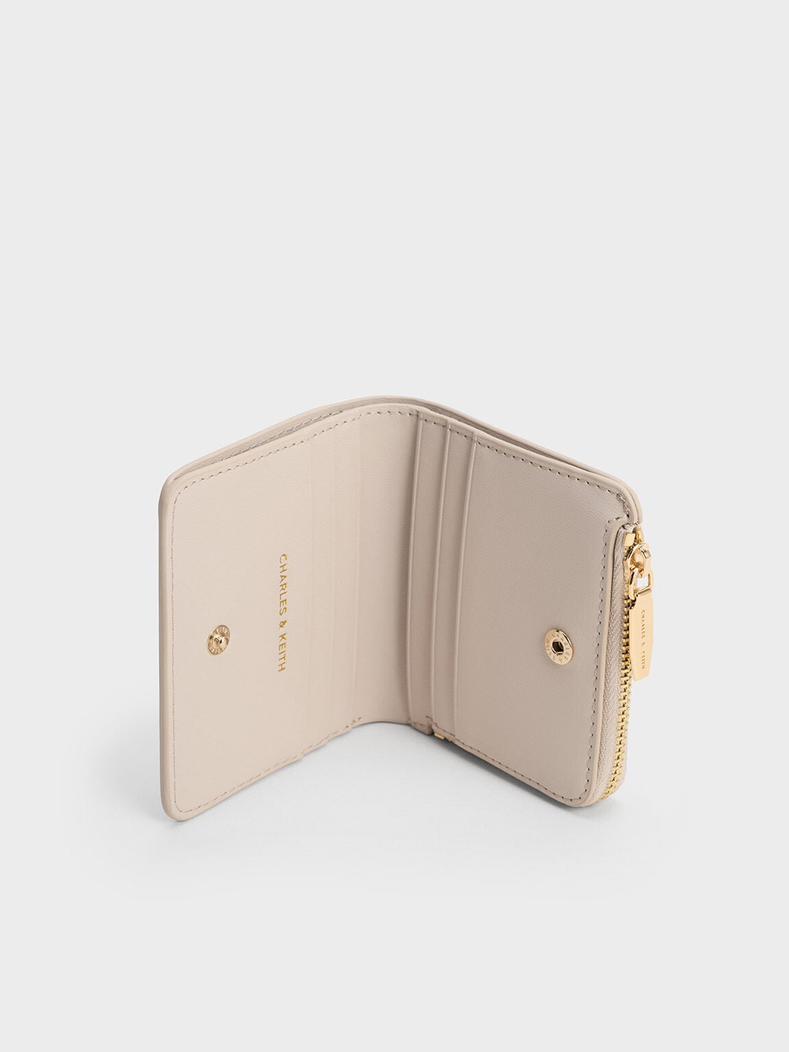 CHARLES & KEITH Deals / Keely Top Zip Small Wallet - Oat
