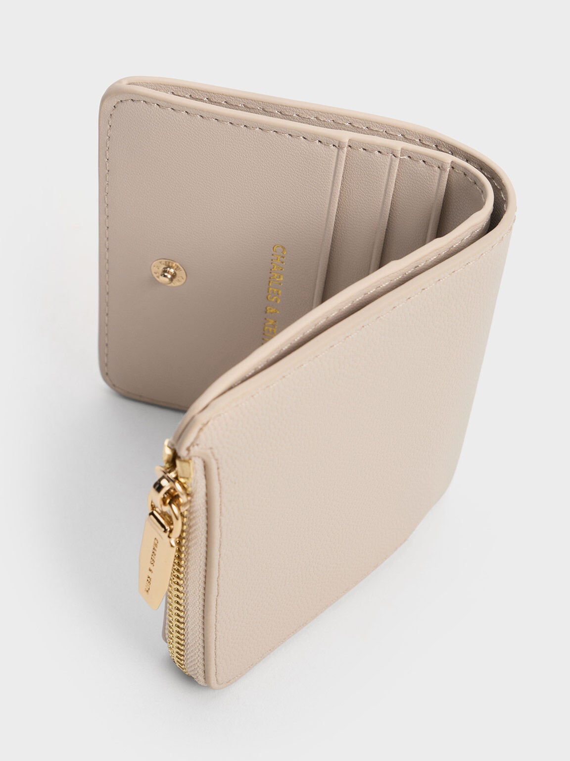 CHARLES & KEITH Deals / Keely Top Zip Small Wallet - Oat