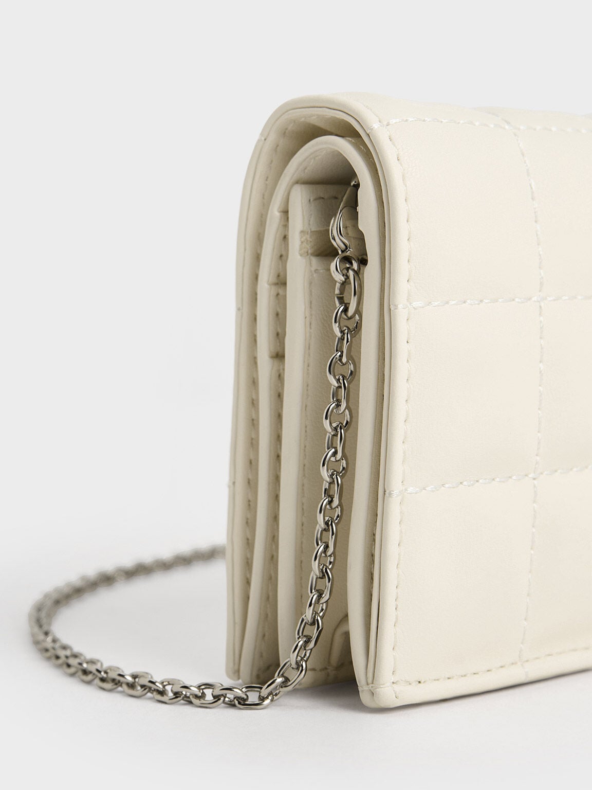 CHARLES & KEITH Best Seller / Cassia Quilted Wallet On Chain - Cream