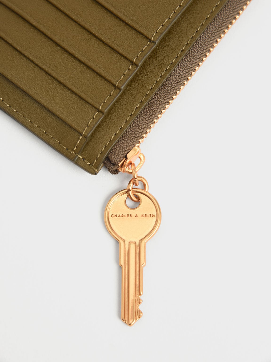 CHARLES & KEITH Featured / Lane Key Zip-Around Wallet - Olive