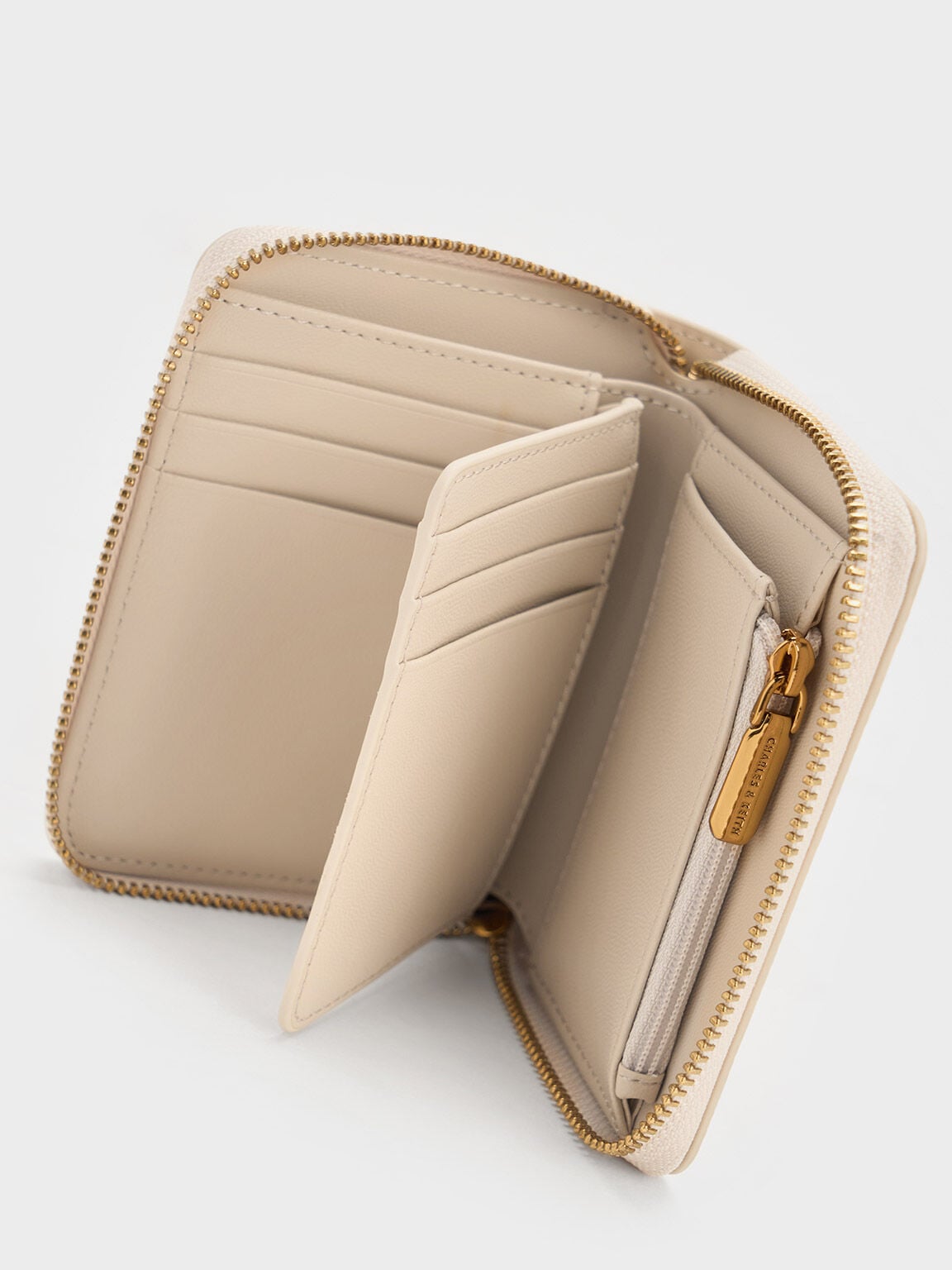 CHARLES & KEITH Everyday / Basic Square Wallet - Ivory