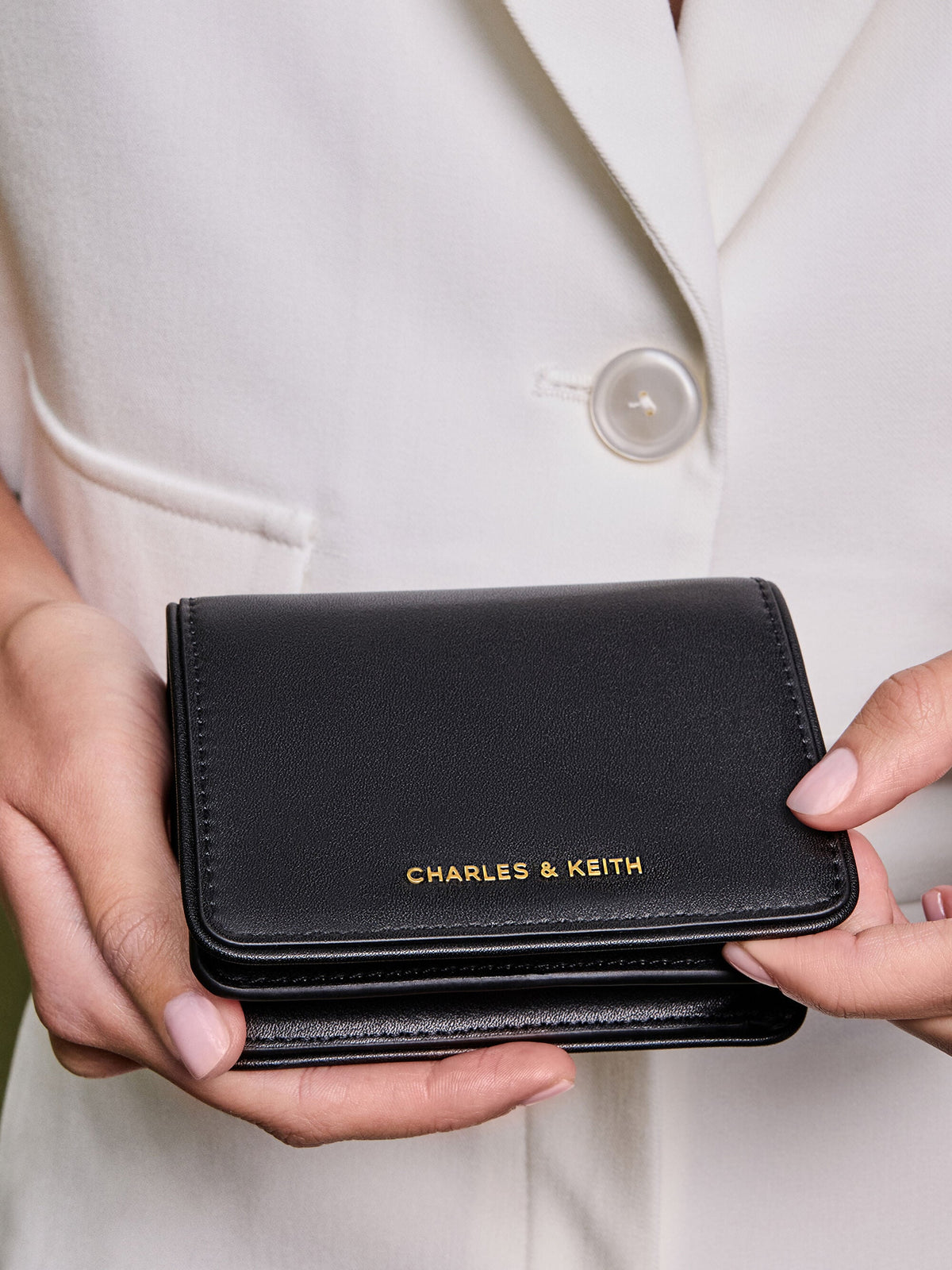 CHARLES & KEITH Great Value / Lyla Knotted-Strap Wallet - Black