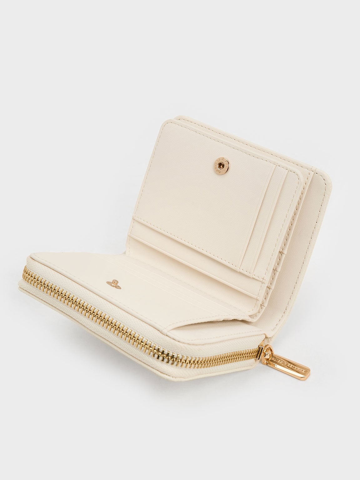 CHARLES & KEITH Recommended / Finley Zip-Around Small Wallet - Cream