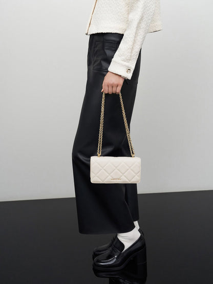 CHARLES & KEITH Everyday / Paffuto Quilted Wallet On Chain - Cream