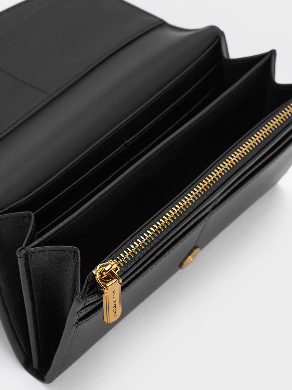 CHARLES & KEITH Customer Favorite / Briony Curved Flap Long Wallet - Black