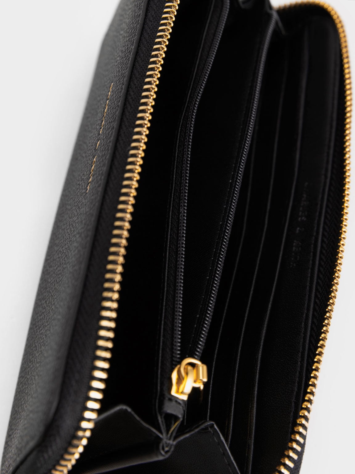 CHARLES & KEITH Latest / Dulcie Zip-Around Long Wallet - Black