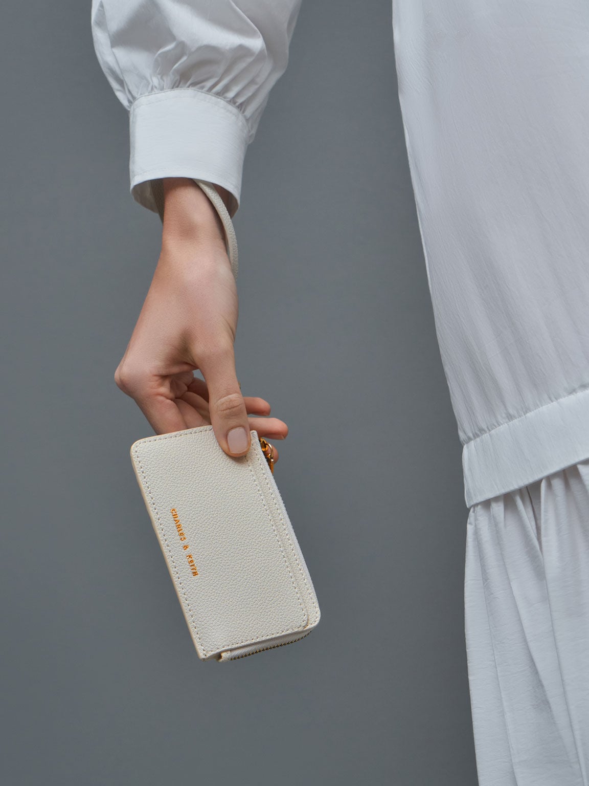 CHARLES & KEITH Signature / Dixie Wristlet Card Holder - Cream