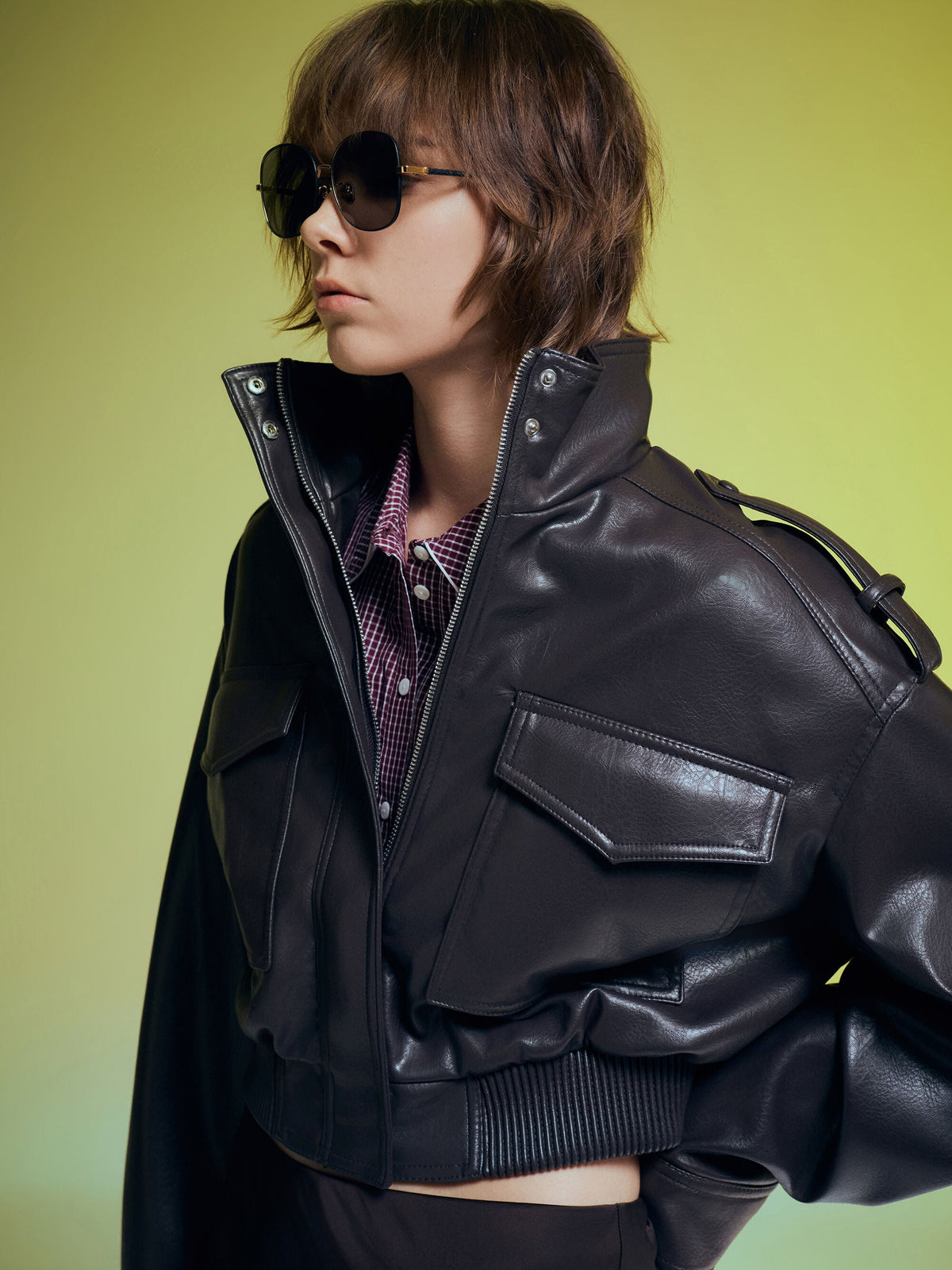 CHARLES & KEITH Essential / Ivette Butterfly Sunglasses - Black