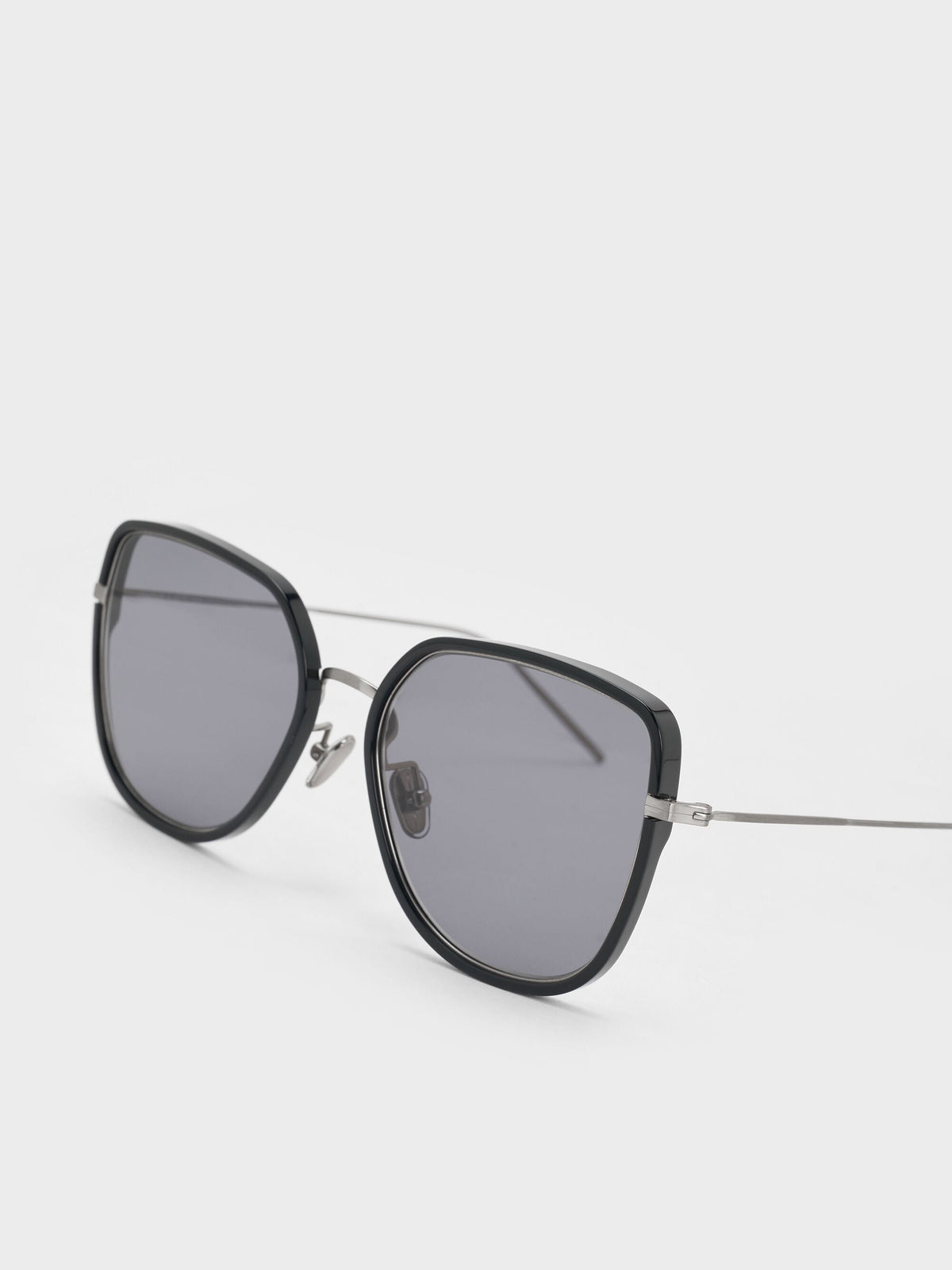 CHARLES & KEITH Classic / Lisbeth Butterfly Sunglasses - Noir