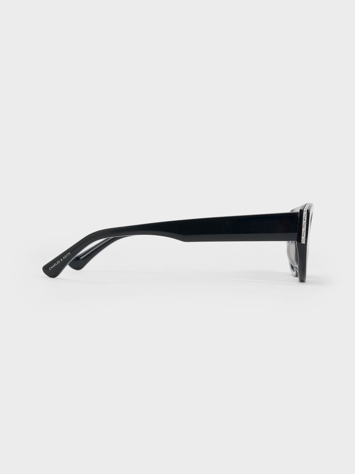 CHARLES & KEITH Great Value / Daenerys Cat-Eye Sunglasses - Noir