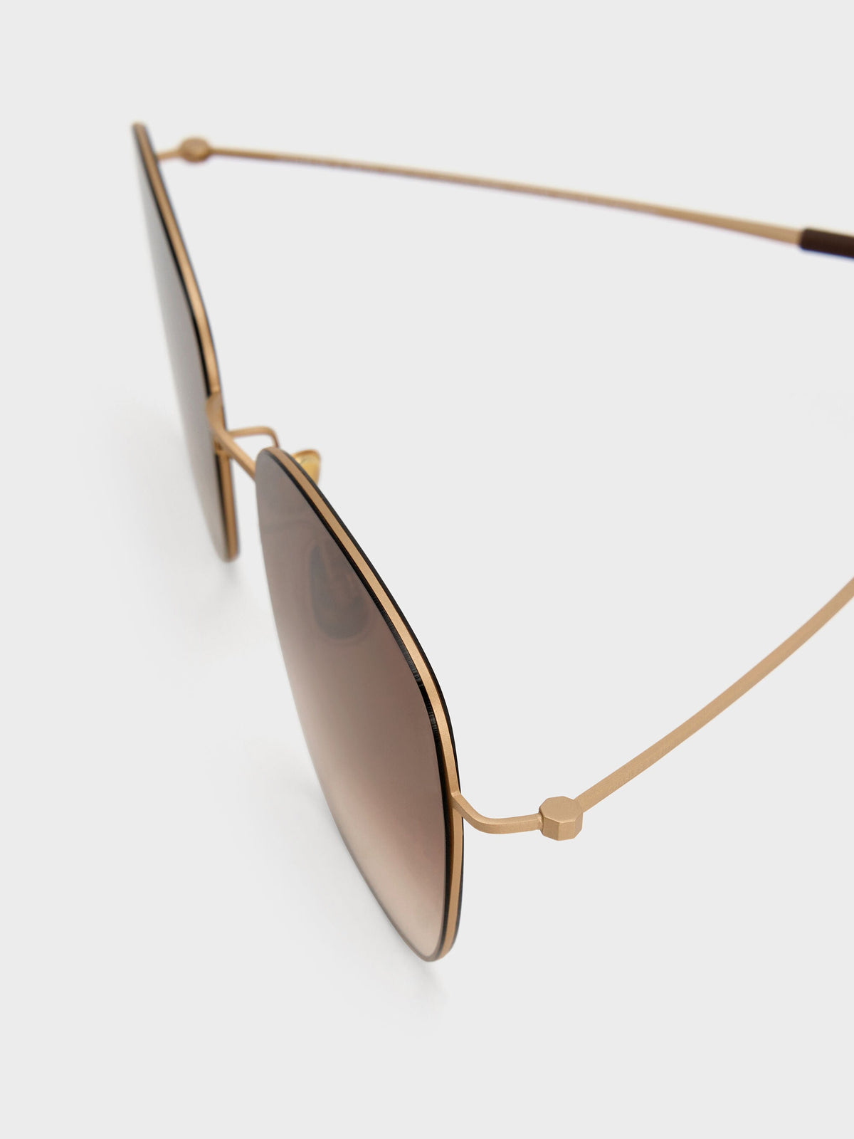 CHARLES & KEITH Recommended / Miranda Square Sunglasses - Light Gold
